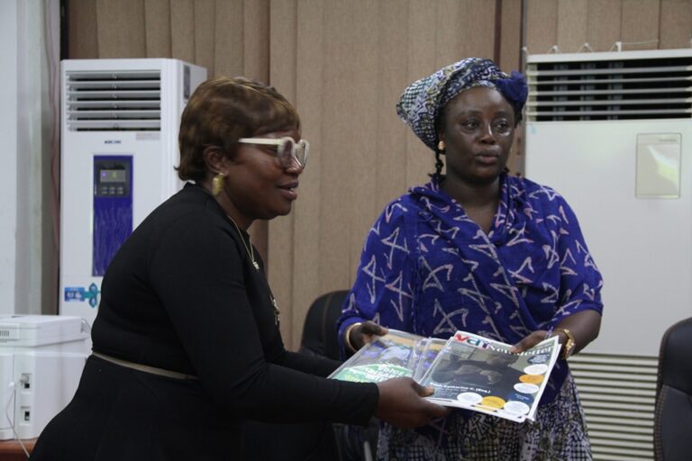 429746365_392135030107576_2344429126876407088_n